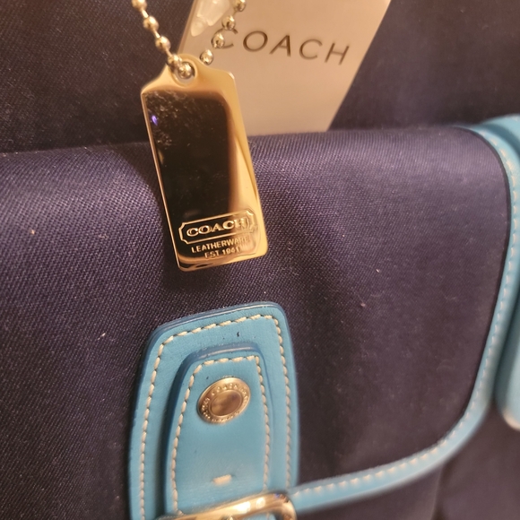 👜💙 Coach Navy & Light Blue Tote Bag - Picture 4 of 11
